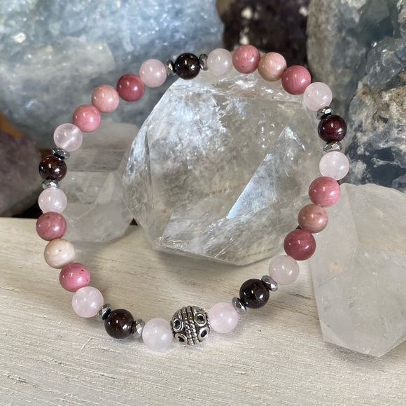 Rhodocrosite, Rose Quartz & Garnet Gemstone Bracelet - Picture 2 of 2